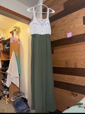White & Olive Green Sleeveless Maxi Dress